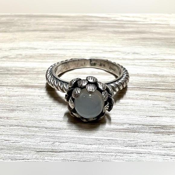 Vintage Handmade Oxidized Sterling Silver Moonstone Lotus Flower Ring, Size 6 - Picture 6 of 13